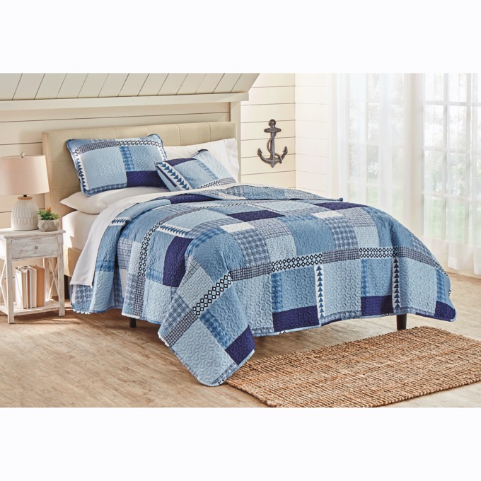 Caleb Cabin Patchwork Quilt Set, , large